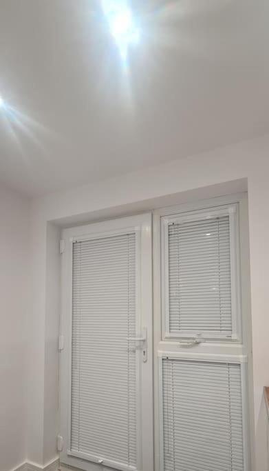 Home Away From Home! Pont Yates 외부 사진